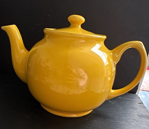 Yellow glossy ceramic teapot - glossy,