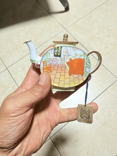 Hand painted ceramic - hand,